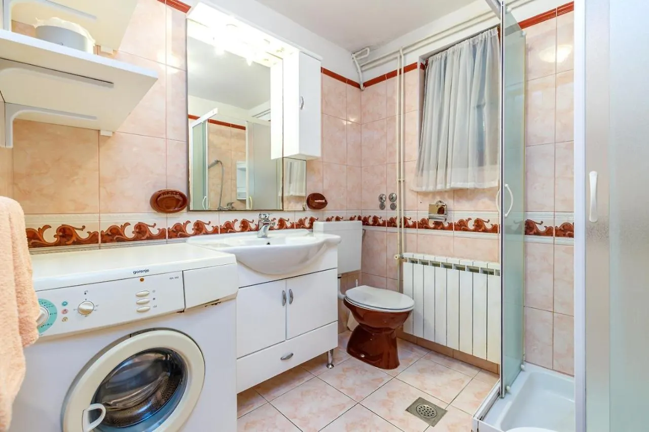 Apartments Slavko Pula Pensjonat